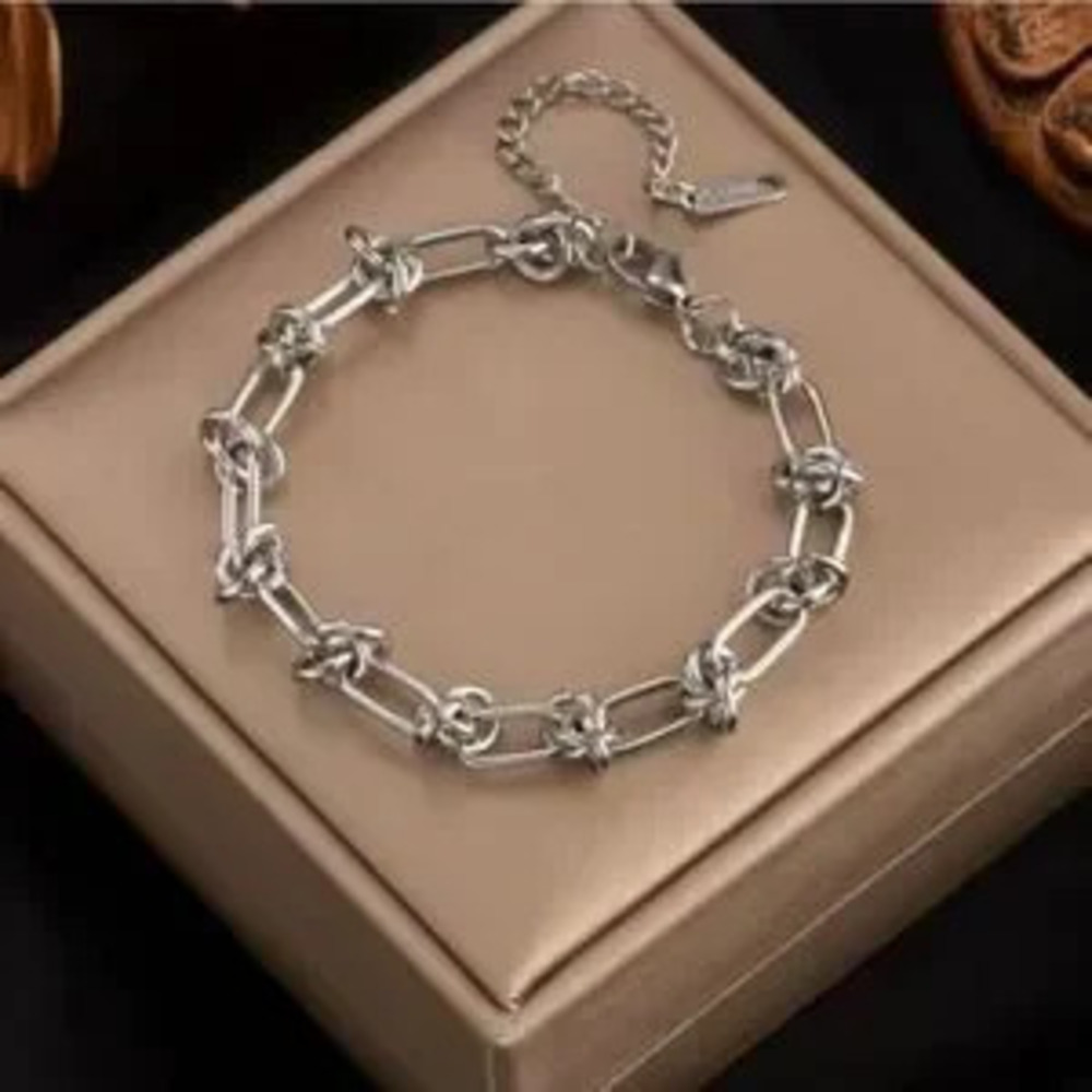 Fashion Knot Chain Twisted Silver Bracelet